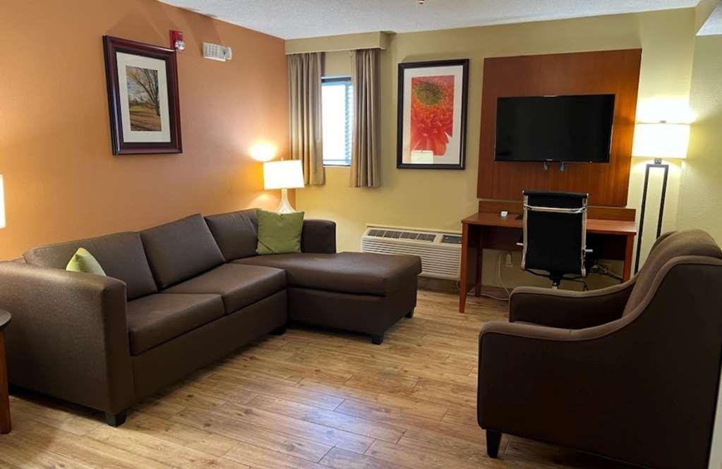 Best Western Plus Georgetown Corporate Center Hotel Номер фото