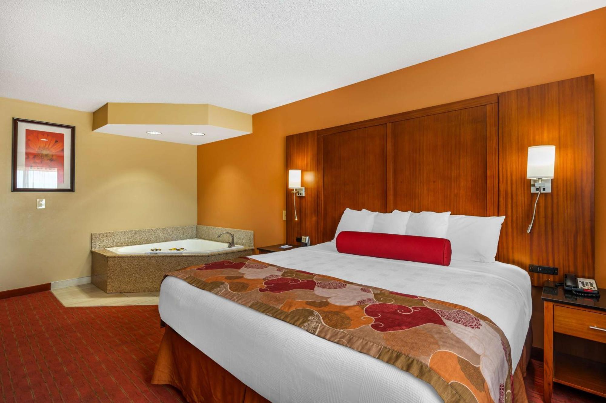 Best Western Plus Georgetown Corporate Center Hotel Екстер'єр фото
